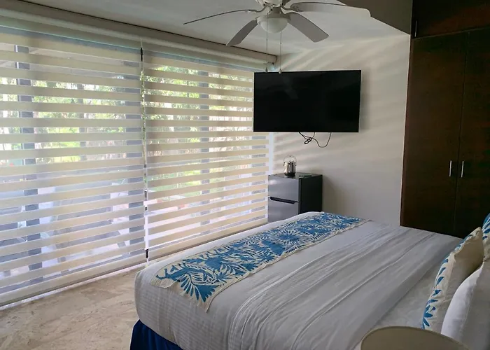 Acomodação com café da manhã  Xaha & Golf 4*
