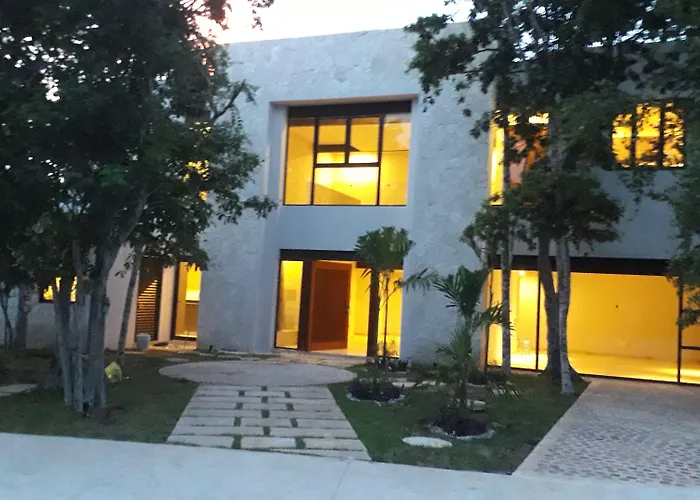 Acomodação com café da manhã  Xaha & Golf 4*
